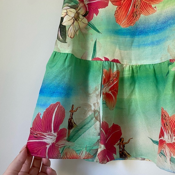 FARM Rio Hawaiian Hoola Girl Blouse - Picture 3 of 6